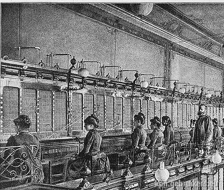 660px-telephone_exchange_1892.jpg